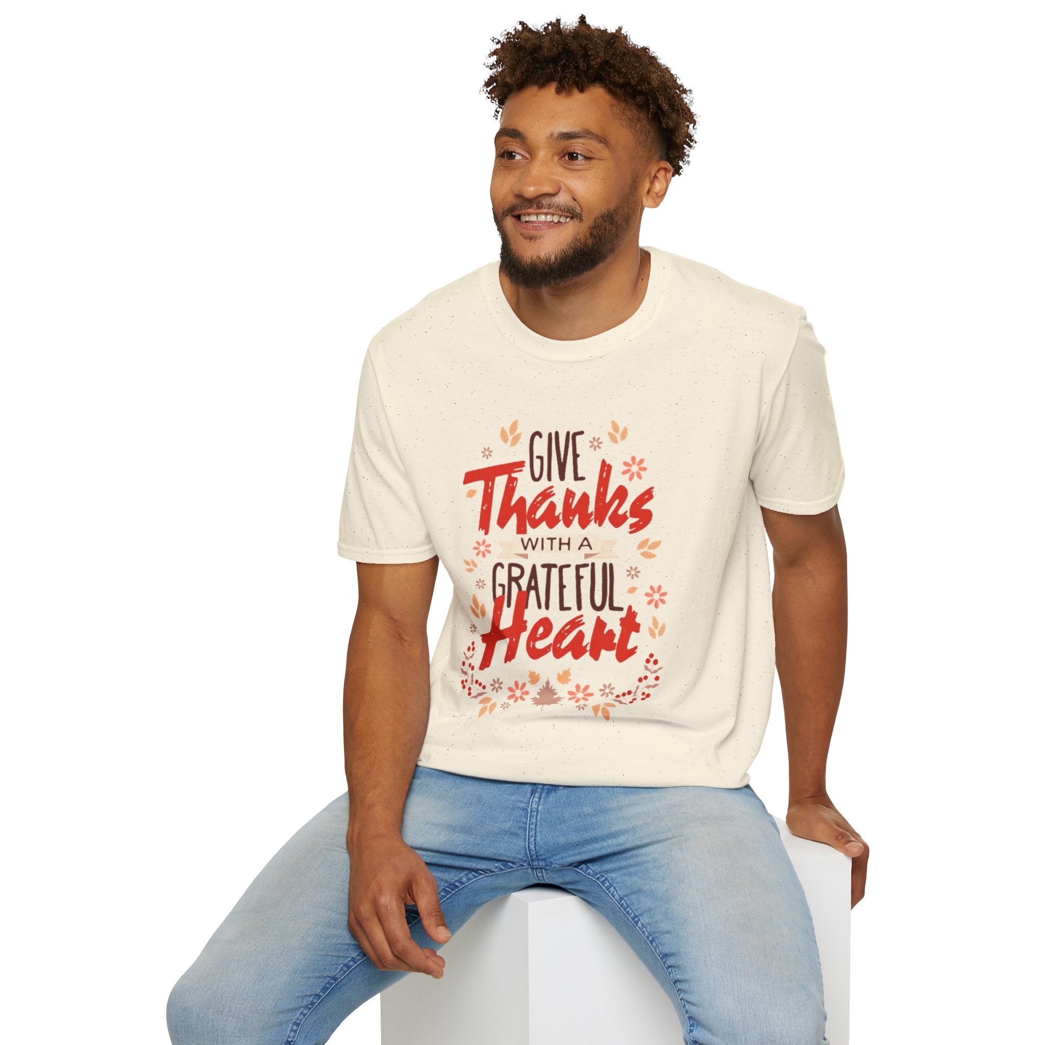 "Give Thanks with a Grateful Heart" Thanksgiving T-Shirt - Festive Fall Design for Men & Women